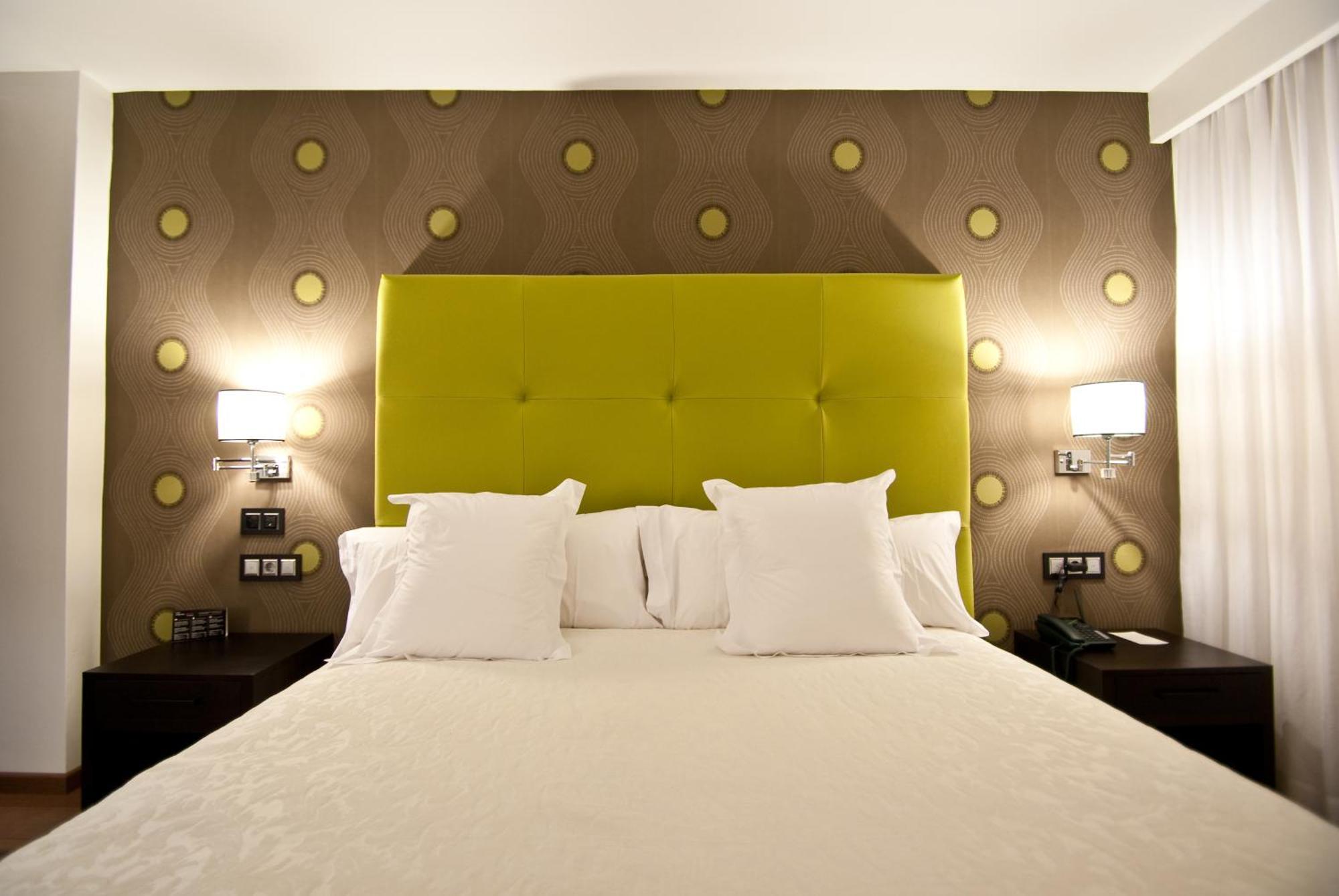 Hotel Infanta Leonor Écija Εξωτερικό φωτογραφία