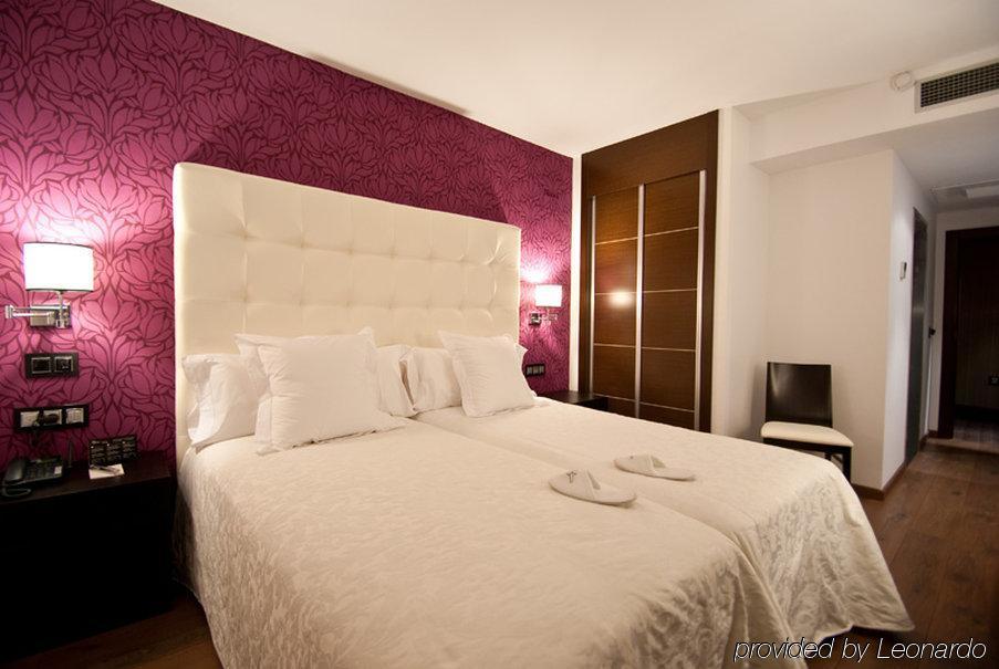Hotel Infanta Leonor Écija Δωμάτιο φωτογραφία