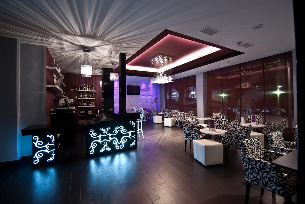 Hotel Infanta Leonor Écija Εστιατόριο φωτογραφία