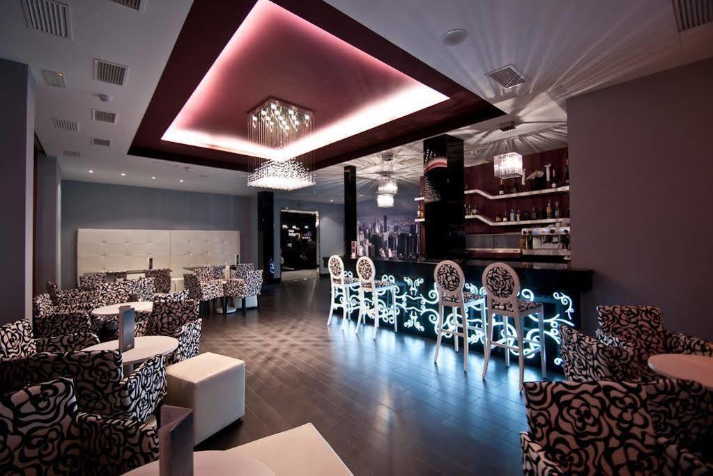 Hotel Infanta Leonor Écija Εστιατόριο φωτογραφία